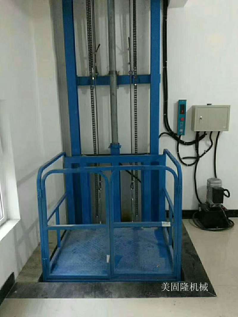 图木舒克单臂导轨式升降机厂家