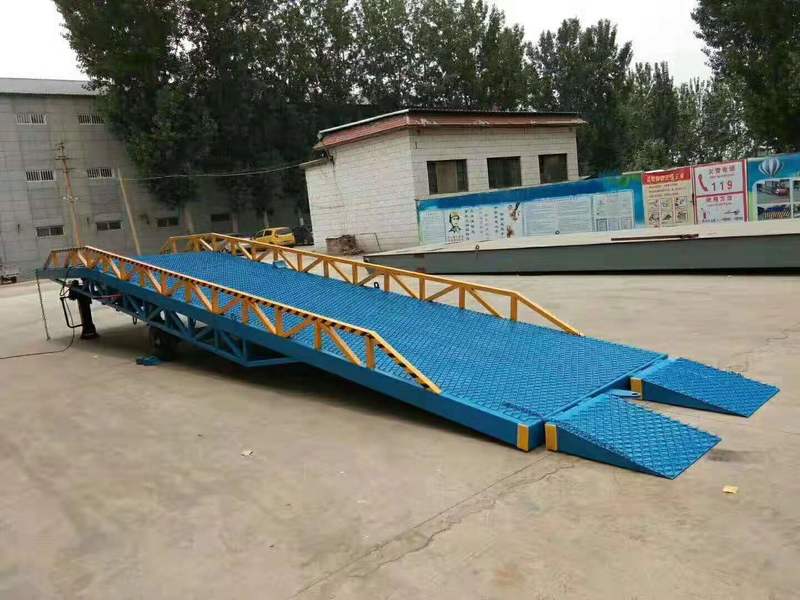 图木舒克汽车登车桥